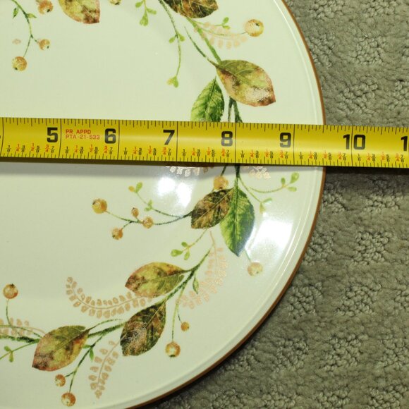 Set of 2 Vintage St. Nicholas Square Winter Bouquet 9.5" Dinner Plates - Picture 4 of 4